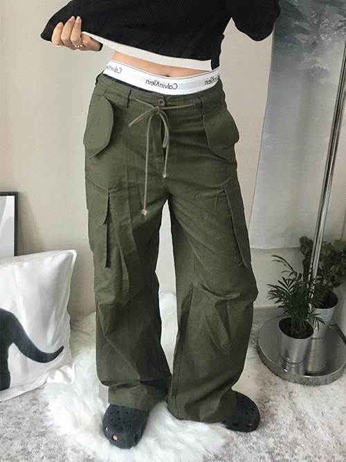 Oasis Cargo Strap Pants. (1col)