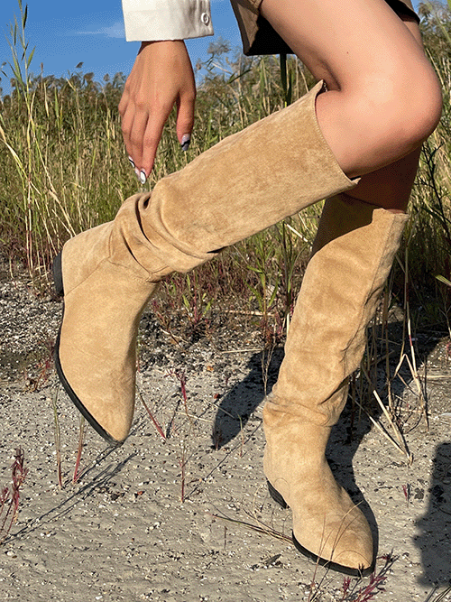 Shirring Suede Oasis Boots. (2col)